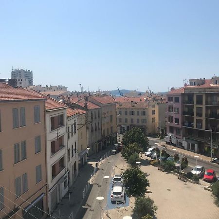 Appartement Proche Centre Ville, Port, Et Mont Faron Toulon Bagian luar foto